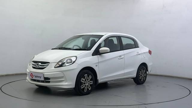 https://images10.gaadi.com/usedcar_image/4618998/original/0c9c004c2ae73db032d1a3ea87f9645d.JPG?imwidth=6400