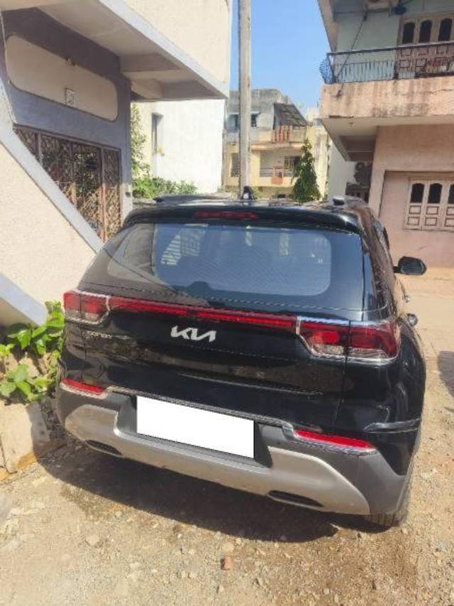 https://images10.gaadi.com/usedcar_image/4619055/original/processed_55fe845c-f68b-46c3-b2bf-5404cf2ca488.jpg?imwidth=6402