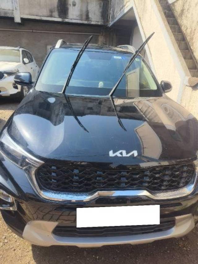 https://images10.gaadi.com/usedcar_image/4619055/original/processed_5e46919e-a5e4-4a6f-8faa-30872da0a67a.jpg?imwidth=6400