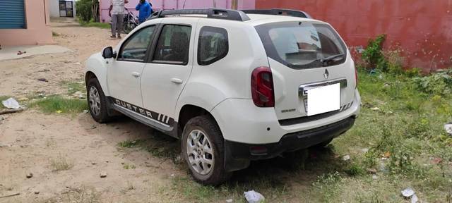 https://images10.gaadi.com/usedcar_image/4619059/original/processed_c83c4716-33fa-464b-aaaf-3de6b5c7ce51.jpg?imwidth=6402
