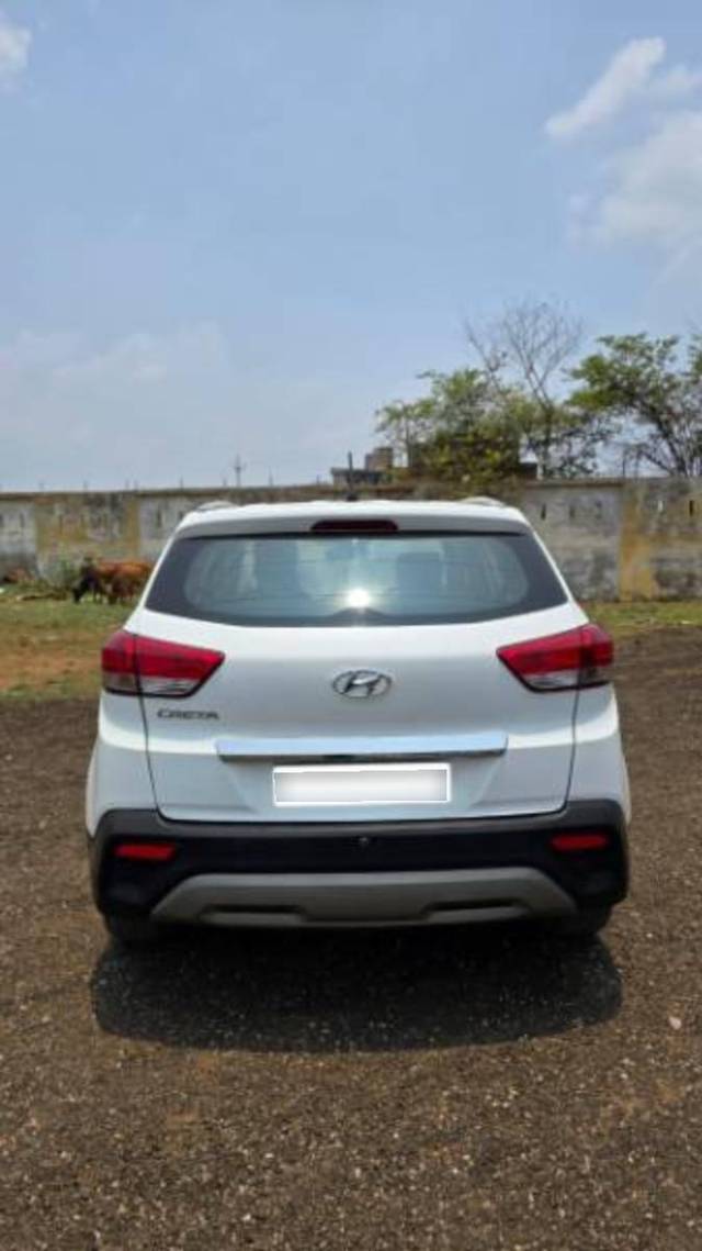 https://images10.gaadi.com/usedcar_image/4619128/original/processed_357e1143-7191-4fbc-b128-eaaf00d0096a.jpg?imwidth=6401