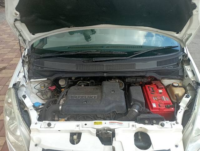 https://images10.gaadi.com/usedcar_image/4619154/original/7456eeffab5da09a9fffe282ab2fb914.jpg?imwidth=6401