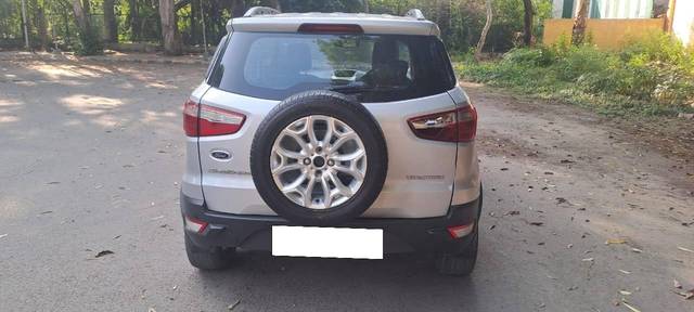 https://images10.gaadi.com/usedcar_image/4619156/original/processed_16e04df87b57f66ed85ff5b5400e42f1.jpg?imwidth=6402