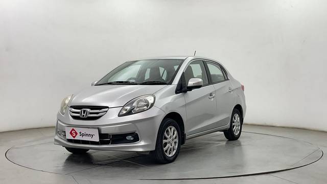https://images10.gaadi.com/usedcar_image/4619160/original/00a8ef0a230786229368a928af2fb8bc.JPG?imwidth=6400