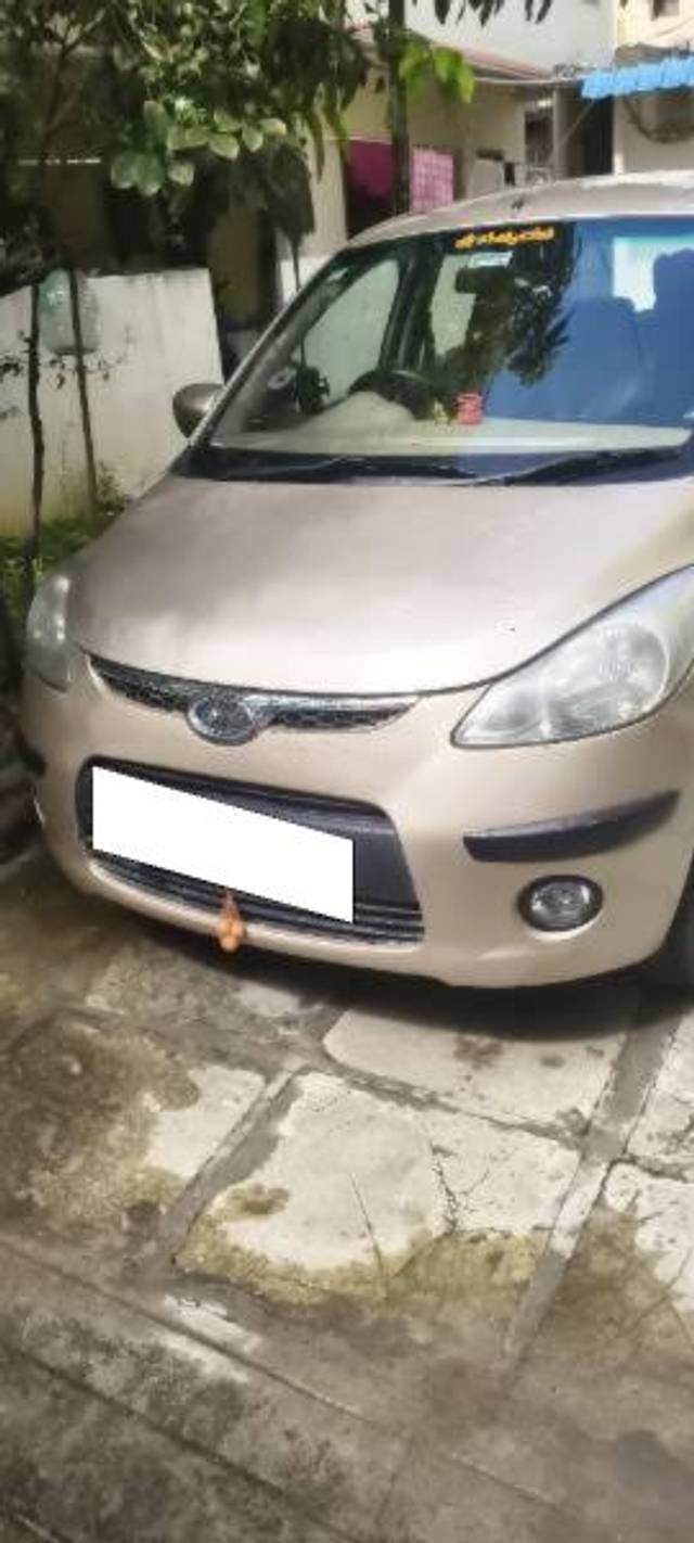 https://images10.gaadi.com/usedcar_image/4619182/original/processed_8ffaccd3-5d5c-4e85-b192-4736c9f6b10f.jpg?imwidth=6400