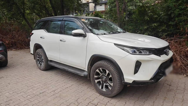 https://images10.gaadi.com/usedcar_image/4619198/original/9109a71a-3951-4ab6-936b-57b36e35d137.png?imwidth=6402