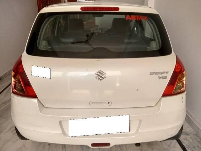 https://images10.gaadi.com/usedcar_image/4619239/original/processed_0eee6e33-2561-4327-b379-2379d17b56a6.jpg?imwidth=6402