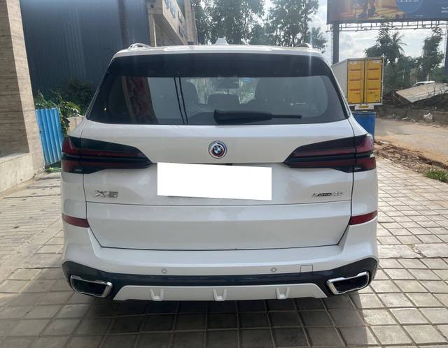 https://images10.gaadi.com/usedcar_image/4619254/original/processed_43730376c5c7c2f22c3d0b3ab66e517e.jpg?imwidth=6401