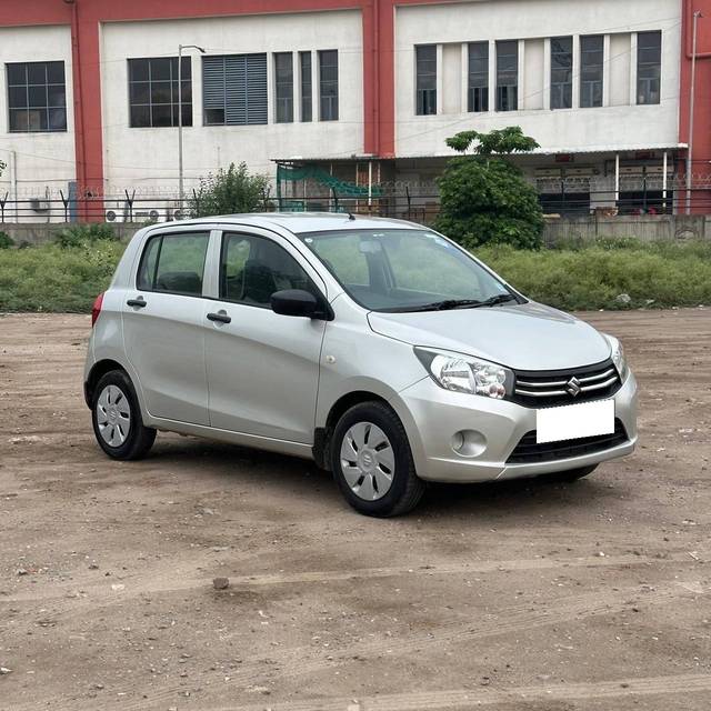 https://images10.gaadi.com/usedcar_image/4619272/original/processed_1b9dfe6b-d876-4040-9ff8-2f3f61581d50.jpg?imwidth=6400