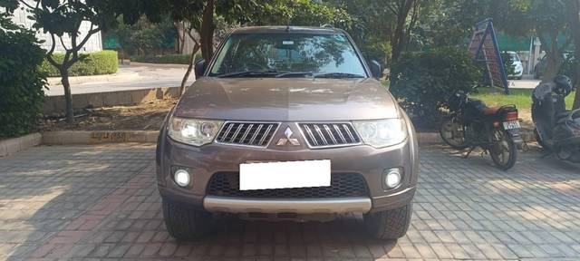 https://images10.gaadi.com/usedcar_image/4619286/original/processed_5c3f79c1-ac6d-4344-a52c-565510862f83.jpeg?imwidth=6400