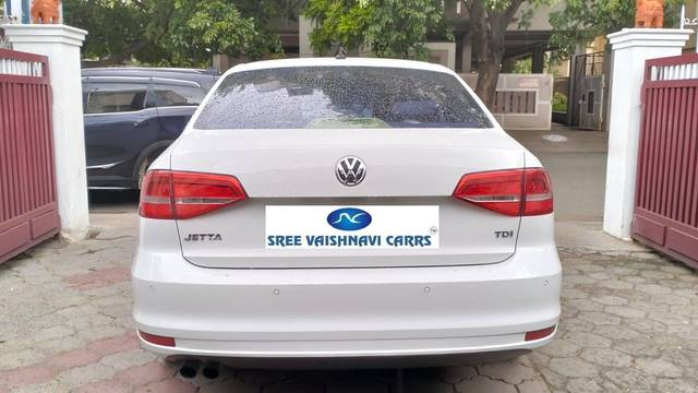 https://images10.gaadi.com/usedcar_image/4619290/original/processed_9d225976f2bd5d38692b4c5efd708512.jpg?imwidth=6402