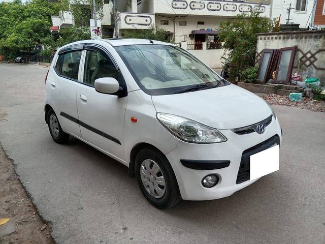 https://images10.gaadi.com/usedcar_image/4619330/original/processed_5a6bd2f57fdd3566b37f5f7deedc4673.jpg?imwidth=6400