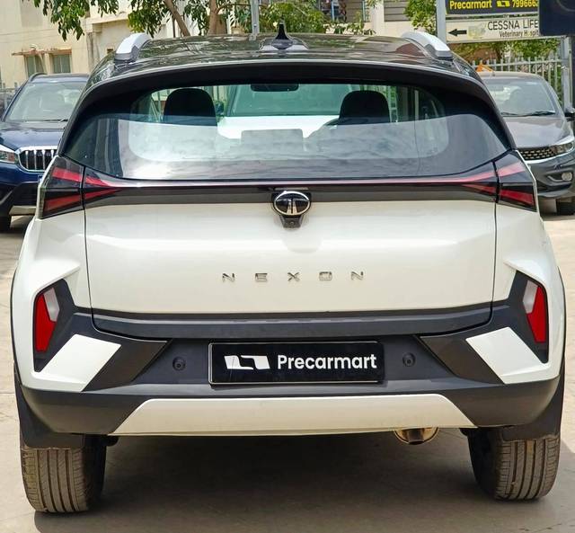 https://images10.gaadi.com/usedcar_image/4619353/original/processed_0a64cb0837d30cac032a97d5e9fecf1d.jpeg?imwidth=6402