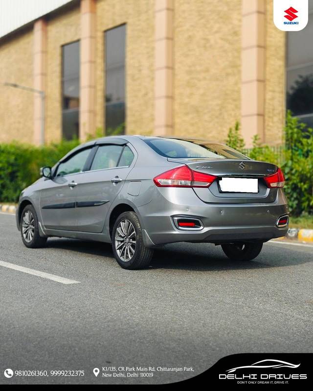 https://images10.gaadi.com/usedcar_image/4619364/original/processed_1ccf97dbf1b152a5313cd5e75524347f.jpeg?imwidth=6401