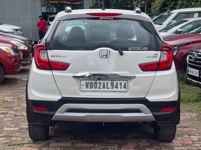 https://images10.gaadi.com/usedcar_image/4619378/original/processed_c027ef058be79b4f01129e700eb1f588.jpg?imwidth=6401