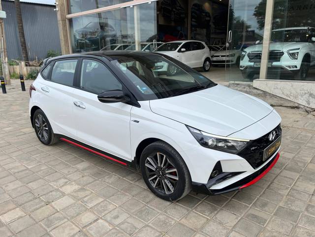 https://images10.gaadi.com/usedcar_image/4619383/original/processed_71a21df98d125c107abeb3335a29679e.jpg?imwidth=6400