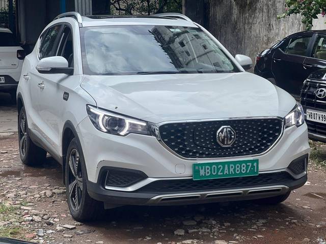 https://images10.gaadi.com/usedcar_image/4619386/original/processed_18b89cea751964f1347da09f2359c893.jpg?imwidth=6400