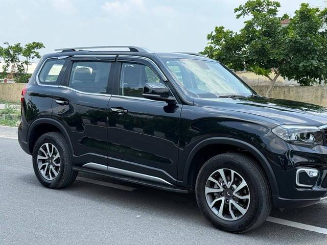 https://images10.gaadi.com/usedcar_image/4619409/original/processed_ba2a0a5b16bd1c2cf59531a1119e4086.jpg?imwidth=6401