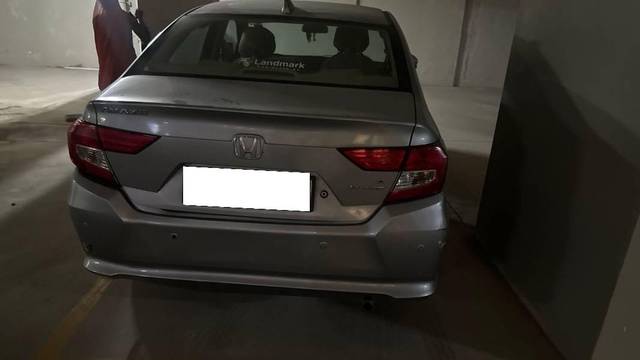 https://images10.gaadi.com/usedcar_image/4619411/original/processed_7e6173fe-c87f-4e8f-9276-06c0dc16b35b.jpeg?imwidth=6401