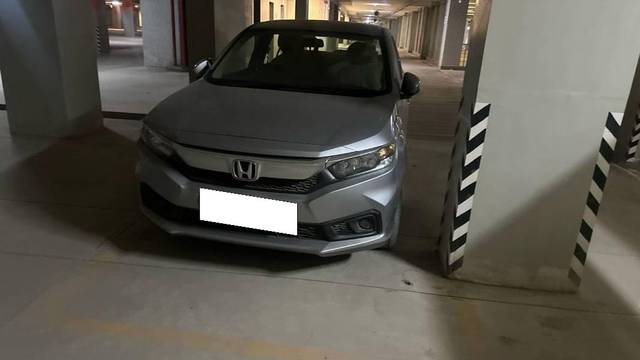 https://images10.gaadi.com/usedcar_image/4619411/original/processed_9a5c413b-6e5d-45c1-bcbb-f2004c3e3edb.jpeg?imwidth=6402