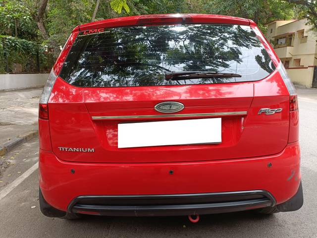 https://images10.gaadi.com/usedcar_image/4619430/original/processed_1184f68de1d70f76bb36044469dabe39.jpg?imwidth=6402