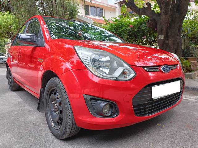 https://images10.gaadi.com/usedcar_image/4619430/original/processed_41e9457cf9be1928e18d00429ae885ee.jpg?imwidth=6400