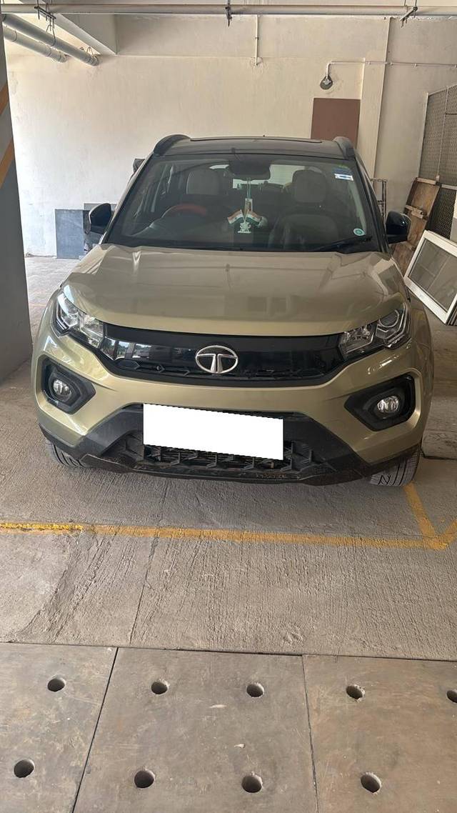 https://images10.gaadi.com/usedcar_image/4619454/original/processed_de371812-643a-42b4-8c58-2c4ca05e7c64.jpg?imwidth=6401