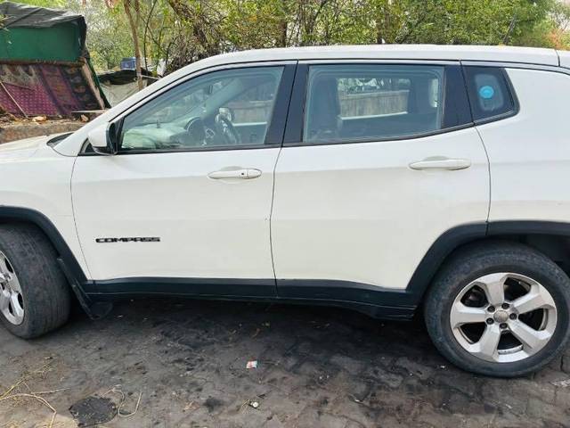 https://images10.gaadi.com/usedcar_image/4619486/original/processed_dd8d5db5-e310-4d15-aad3-0de85c75c7b8.jpeg?imwidth=6400