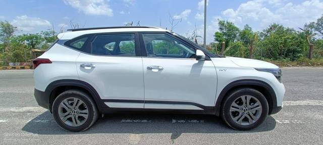 https://images10.gaadi.com/usedcar_image/4619490/original/processed_a619c08104ff0c43b3f7628cdb1b0ab0.jpg?imwidth=6401