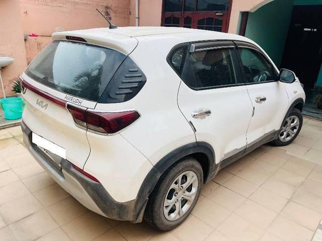 https://images10.gaadi.com/usedcar_image/4619511/original/processed_aa081c58-3ce4-428e-b870-4198ea35fd53.jpeg?imwidth=6402