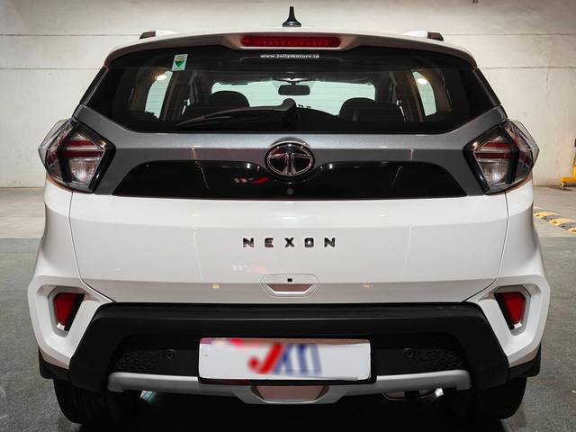 https://images10.gaadi.com/usedcar_image/4619531/original/processed_39e863f1c83dba4603a42c9be3244a4f.jpg?imwidth=6402