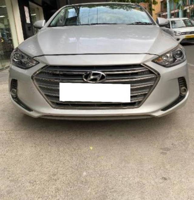 https://images10.gaadi.com/usedcar_image/4619542/original/processed_fe56e072-9696-4f55-a70c-c49ab3e7f252.jpg?imwidth=6400