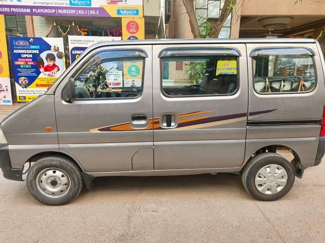 https://images10.gaadi.com/usedcar_image/4619544/original/processed_022ee333f6cdf197075b0a68940e6104.jpg?imwidth=6402