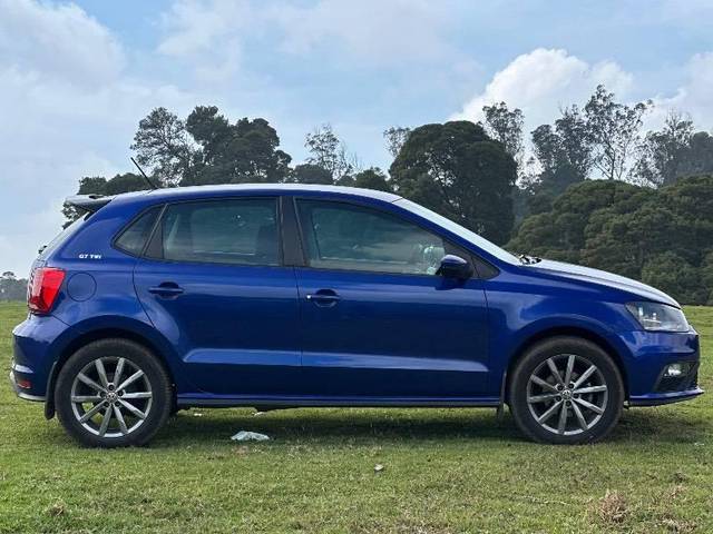 https://images10.gaadi.com/usedcar_image/4619548/original/processed_6fe9ced4-91c8-4f58-854a-18e4f5aeae7a.jpeg?imwidth=6401