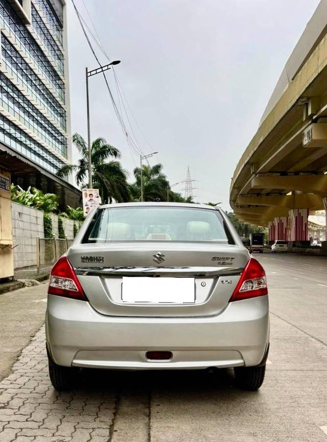 https://images10.gaadi.com/usedcar_image/4619549/original/processed_76cb7bcb0976652a8f8193b6e98719d7.jpeg?imwidth=6402