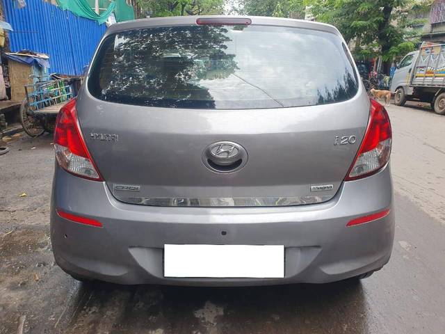 https://images10.gaadi.com/usedcar_image/4619567/original/processed_8d57f4fe7267f46b77f1f51e23786993.jpg?imwidth=6401