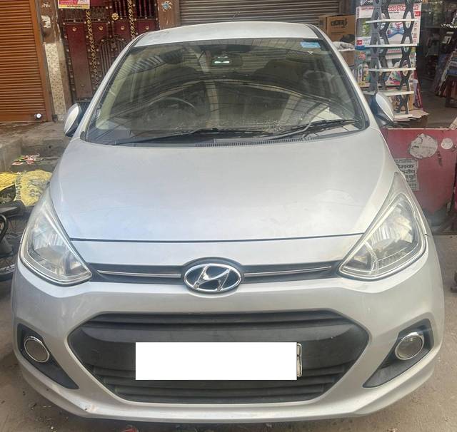 https://images10.gaadi.com/usedcar_image/4619569/original/processed_859a7bdcbc8a961c380a3a6e8b1d3688.jpg?imwidth=6400