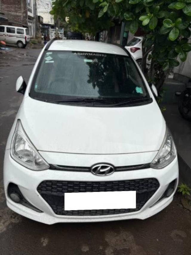 https://images10.gaadi.com/usedcar_image/4619571/original/processed_db5d268a-264c-4313-a36b-2239641d20d3.jpeg?imwidth=6400