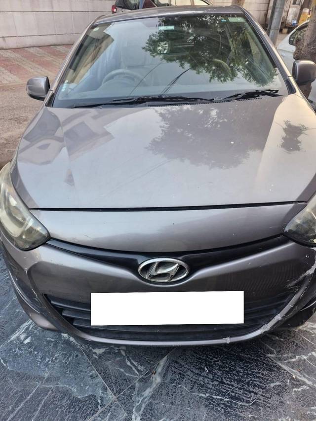 https://images10.gaadi.com/usedcar_image/4619602/original/processed_6fd234c5-b763-4772-b8de-f81175dcac08.jpg?imwidth=6400