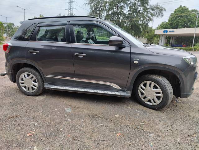 https://images10.gaadi.com/usedcar_image/4619627/original/processed_70355bedf86dbf8cf022be0a943810c1.jpg?imwidth=6401