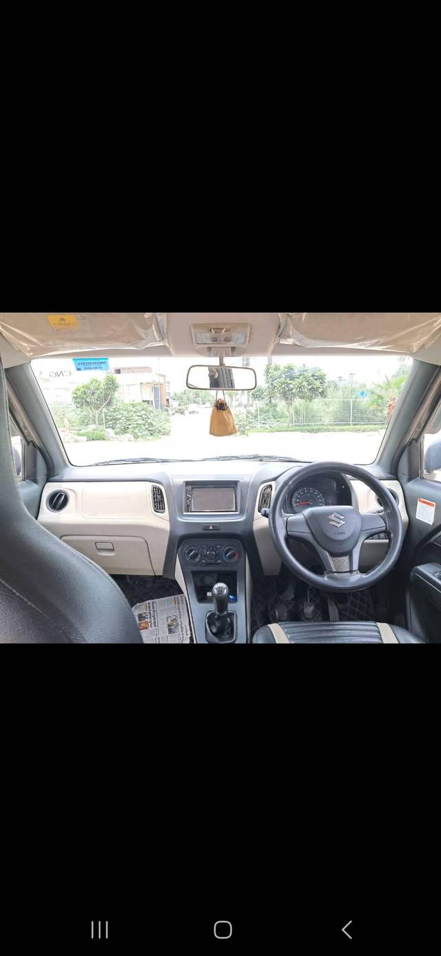https://images10.gaadi.com/usedcar_image/4619639/original/processed_825f7352fbff8bb7f74b50bf59140208.jpg?imwidth=6400