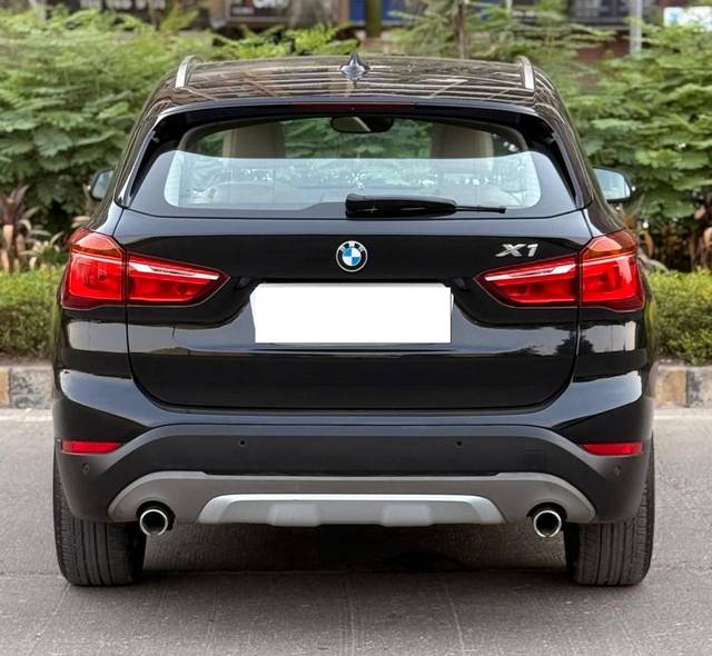 https://images10.gaadi.com/usedcar_image/4619642/original/processed_4de98923-0a1d-49dd-a426-f032593ebdd2.jpg?imwidth=6401