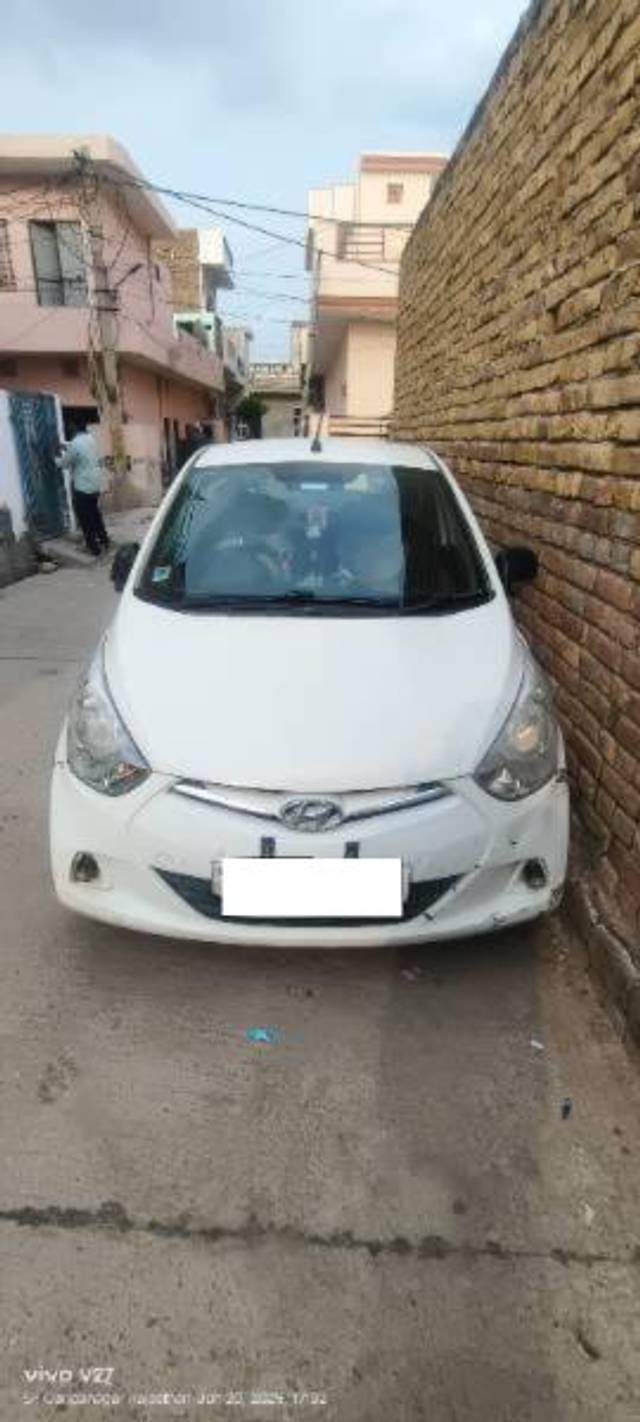 https://images10.gaadi.com/usedcar_image/4619649/original/processed_84713521-112b-4dd9-ad67-c6ecfe060352.jpg?imwidth=6400