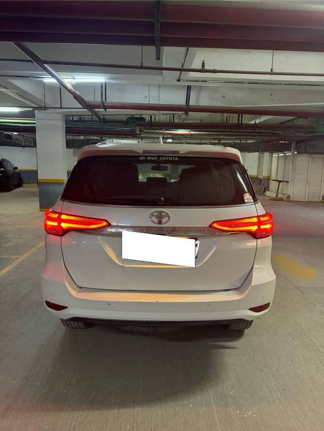 https://images10.gaadi.com/usedcar_image/4619650/original/processed_b512c7a046bbc28f1498caa9435c3c2b.jpeg?imwidth=6402