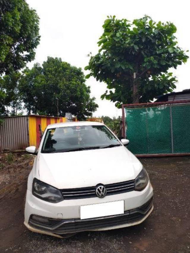 https://images10.gaadi.com/usedcar_image/4619653/original/processed_aaedf640-71fd-48c3-9ca3-2a8b5e5c44d8.jpg?imwidth=6401