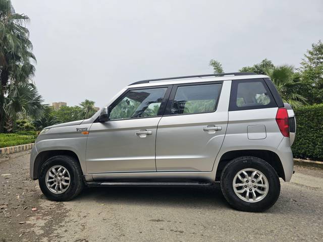 https://images10.gaadi.com/usedcar_image/4619710/original/processed_642a738058f7b8b0b53baa8e3efa357b.jpg?imwidth=6402