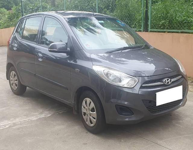 https://images10.gaadi.com/usedcar_image/4619716/original/processed_1dd88bd7-6f22-4531-8065-e2be96000f73.jpg?imwidth=6400