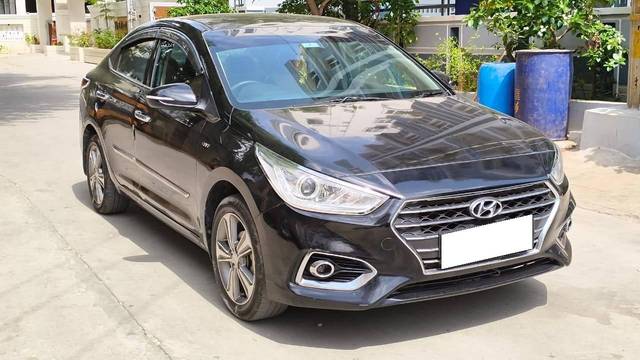 https://images10.gaadi.com/usedcar_image/4619725/original/processed_0cbbea5eb179f920eaf43f7c1e712223.jpg?imwidth=6400