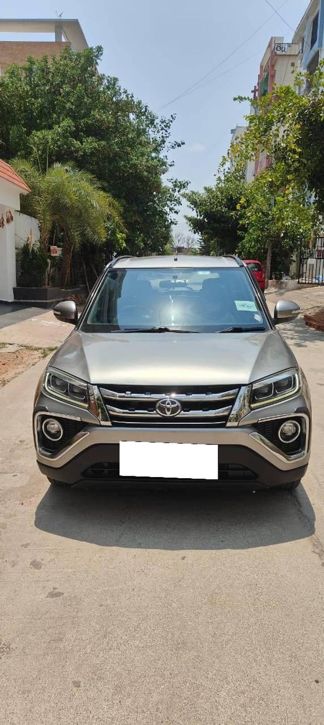https://images10.gaadi.com/usedcar_image/4619732/original/processed_4e2f8d6cc589219d7b33a5d90180d9ec.jpg?imwidth=6400