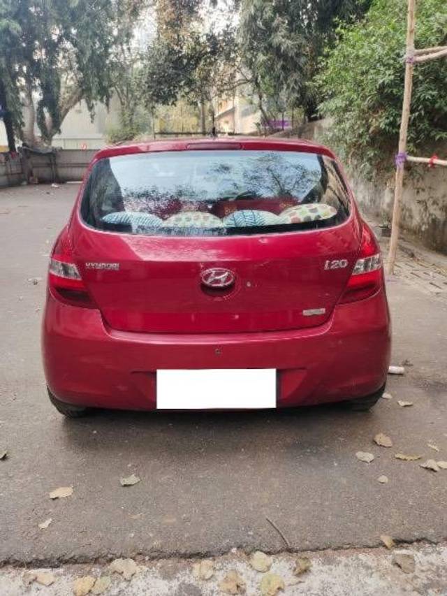 https://images10.gaadi.com/usedcar_image/4619806/original/processed_4a79bad9-9311-402f-bc86-16f2d91483f4.jpeg?imwidth=6401